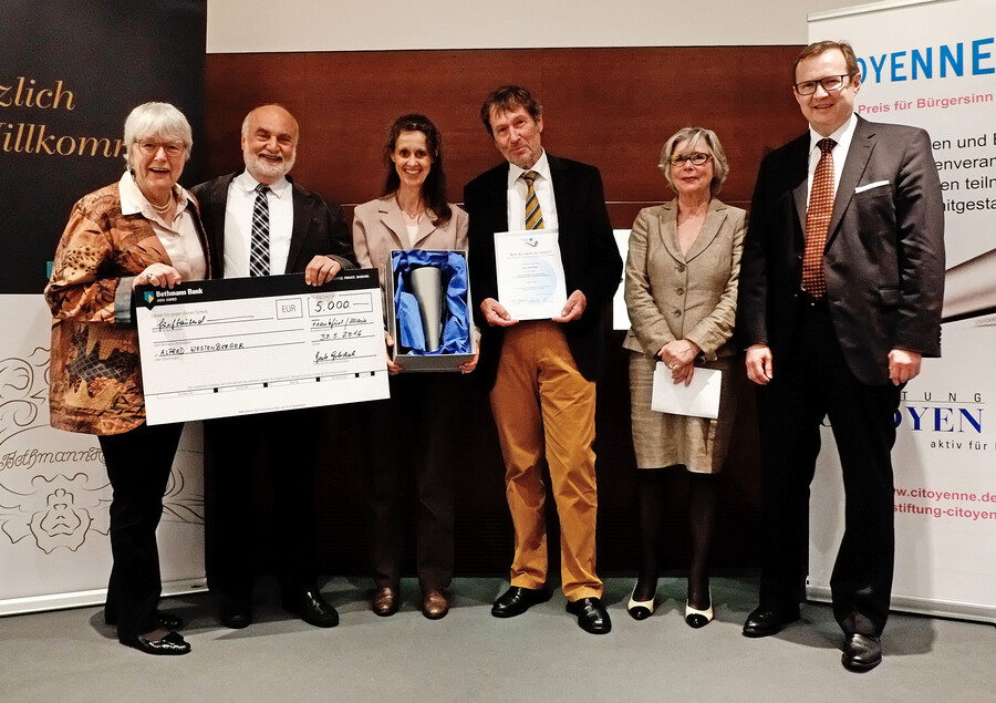 Katja Wiese und Alfred Westenberger bei der Preisverleihung Foto: Reinartz, Offenbach Post