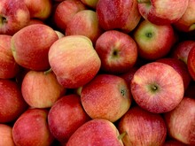 äpfel auf einem haufen