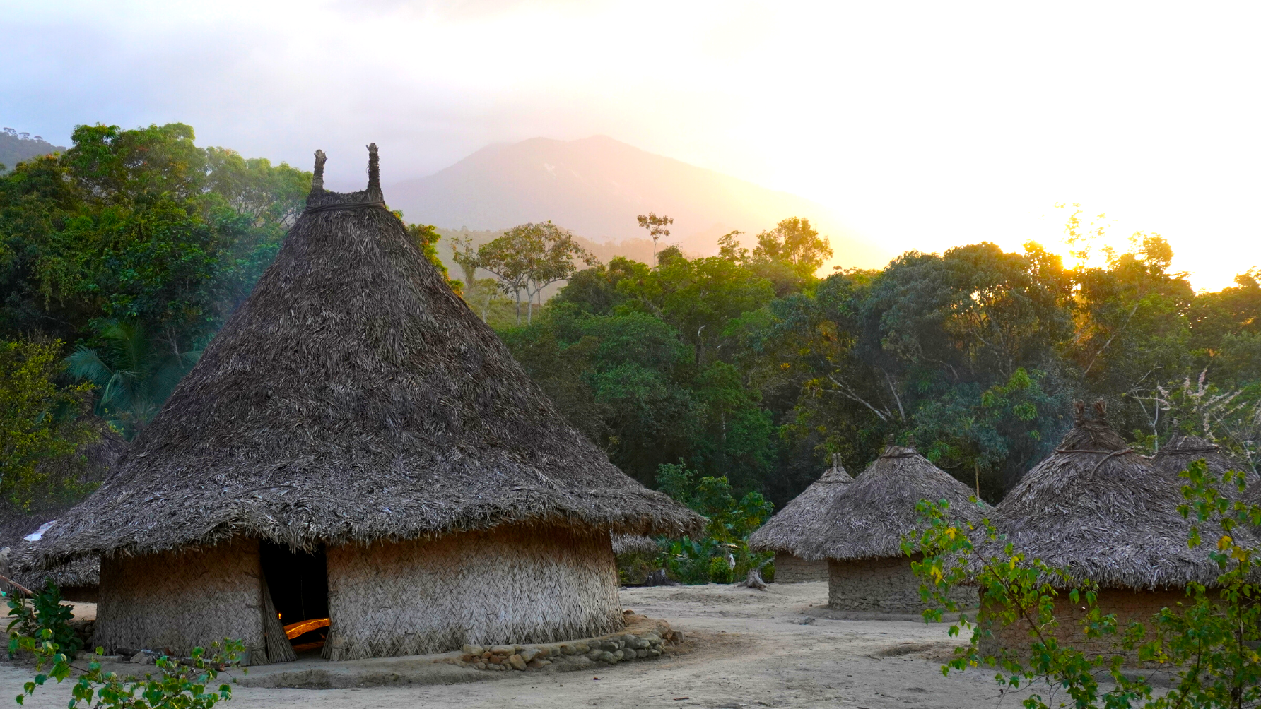 Zeremonienhaus des indigenen Volks der Kogi im Dorf Aviaka